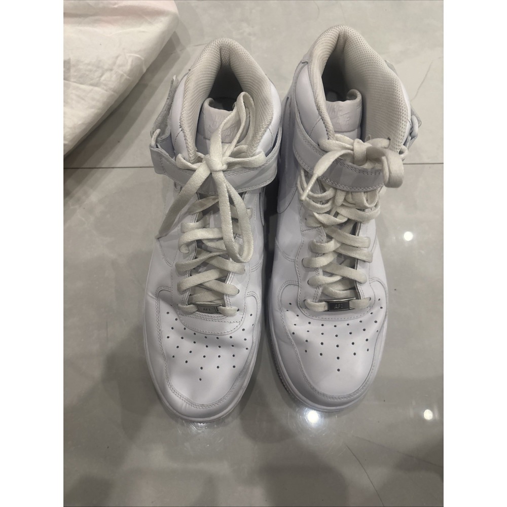 Nike Air Force 1 '07 Mid White Size 13